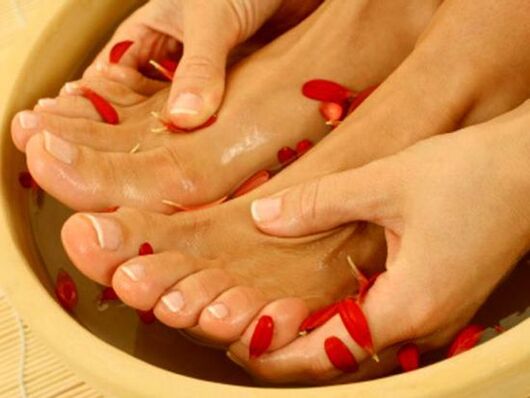 gyógyfürdő a lábujjak közötti gomba ellen